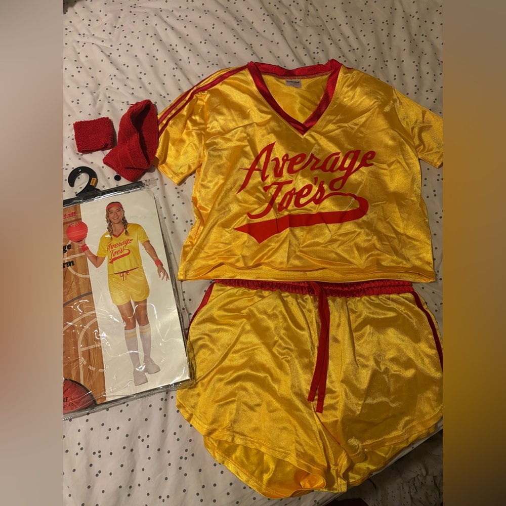 Spirit Yellow and Red Average Joe's Costume Set